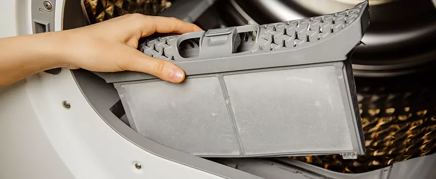 Signs Of A Clogged Dryer Lint Trap in Marshfield, Wisconsin